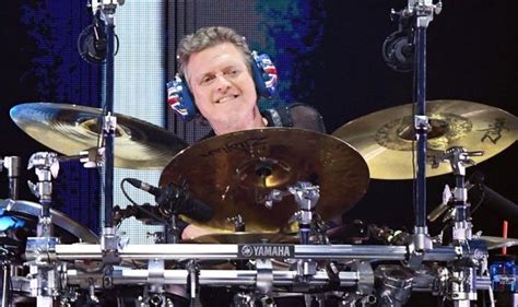 Def Leppard Rick Allen: How did Rick Allen re-learn to play drums with ...