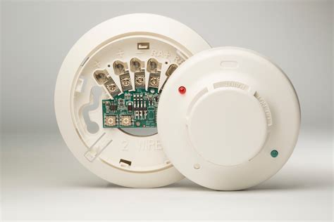 How Long Do Smoke and Carbon Monoxide Detectors Last? | ProTech Security: Home and Business ...