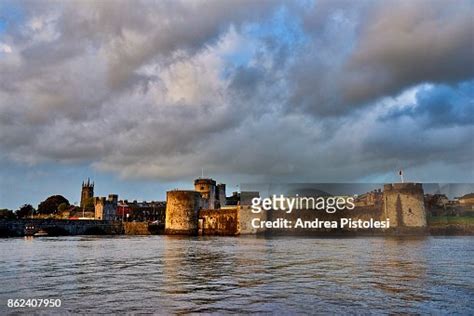 Limerick Castle Ireland High-Res Stock Photo - Getty Images