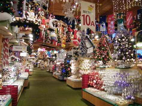 Explore the Enchanting Christmas Wonderland in Frankenmuth, Michigan