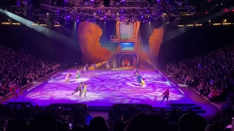 Disney On Ice: Dream Big - Grand Finale - YouTube