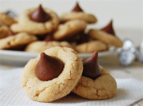 Great Edibles Recipes: Peanut Butter Cannabis-Kiss Cookies