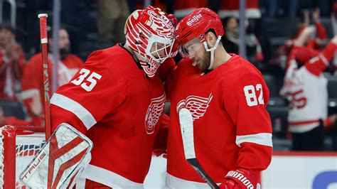 Detroit Red Wings midseason grades: Big performances from defensemen