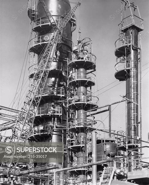 Oil refinery under construction, Bay Petroleum Refinery, Chalmette, Louisiana, USA - SuperStock