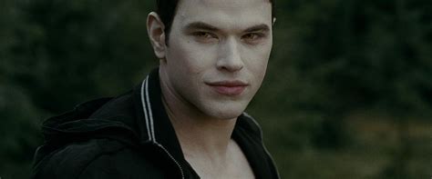 emmett cullen - Twilight Saga FOREVER