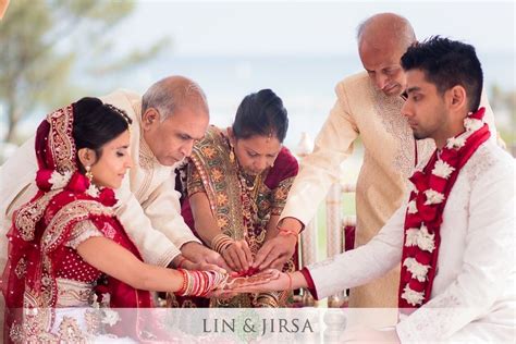 Elegant Arya Samaj Wedding Rituals You Need To Know | WeddingBazaar