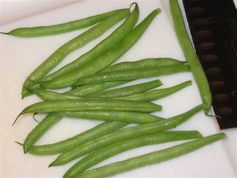 The Pearl Onion: String Beans with Garlic Mustard Vinaigrette