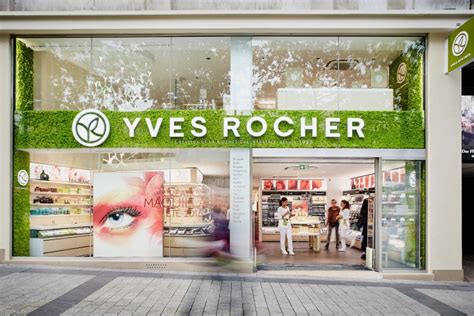 Yves Rocher flagship store by Workshop, Paris – France » Retail Design Blog