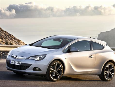 Opel Astra J GTC Photos and Specs. Photo: Opel Astra J GTC usa and 24 perfect photos of Opel ...