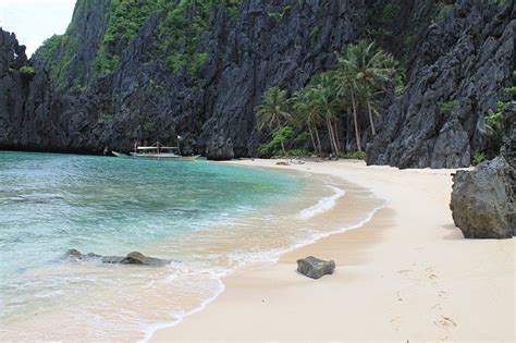 El Nido, Palawan: Paradise in the Philippines - Mismatched Passports