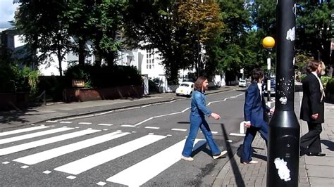 The Beatles in Abbey Road - YouTube