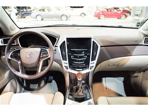 2016 Cadillac SRX: 40 Interior Photos | U.S. News