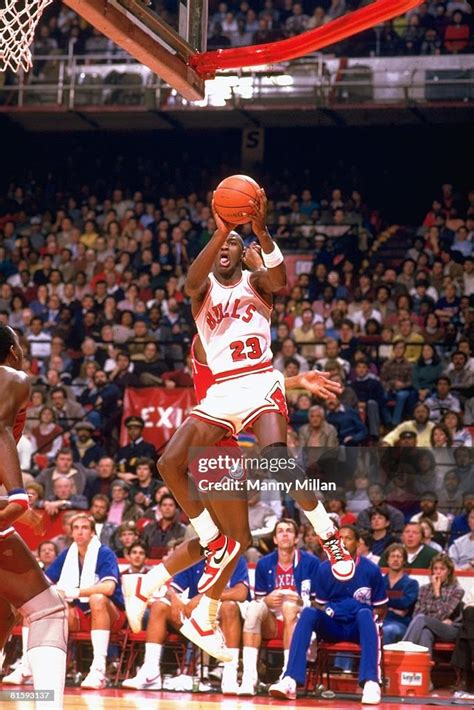 Chicago Bulls Michael Jordan in action, taking shot vs Philadelphia ...