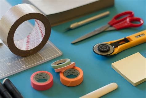 Best Way to Cut Styrofoam While Not Cutting Yourself - Craft & Stitch