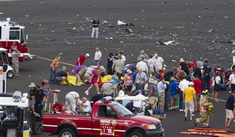 Reno Air Race Crash Kills at Least 3 People and Injures 56 (PHOTOS+VIDEO) | IBTimes