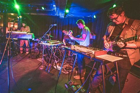 Seattle's 4 favorite music venues (that won't break the bank)