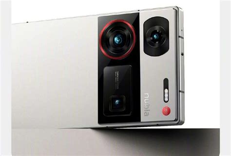 Nubia Z60 Ultra Arrives With 18mm, 35mm and 85mm Cameras