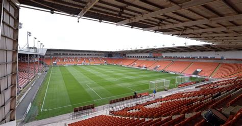 1,000 Blackpool FC fans set to return to stadium today as rest of Lancs ...