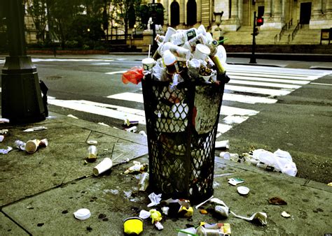 Chicago Littering Fine Hike: Alderman Proposes $1,500 Fee For Trash-Tossers