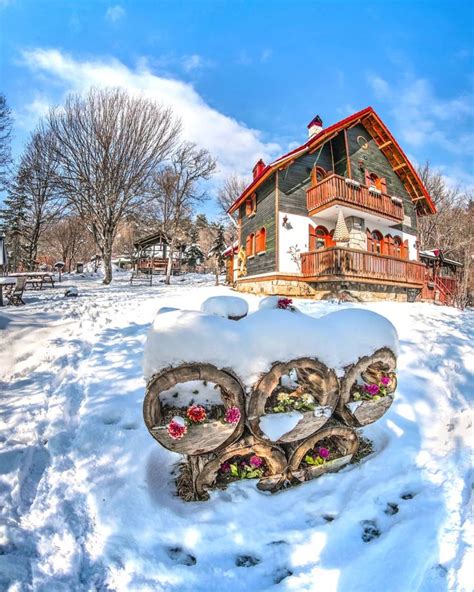 Winter at Lake Abant Nature Park in Bolu / Turkey by Murat Ateş. (via Instagram - muratate.s) # ...