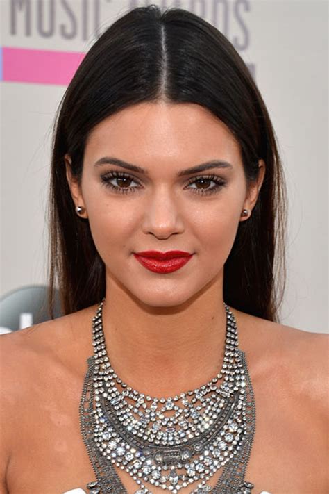 Kendall Jenner's Best Red Carpet Hair and Makeup Looks - Teen Vogue