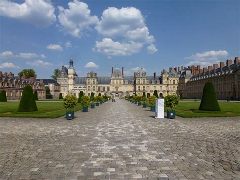 Château de Fontainebleau in Fontainebleau (just south of Paris ...