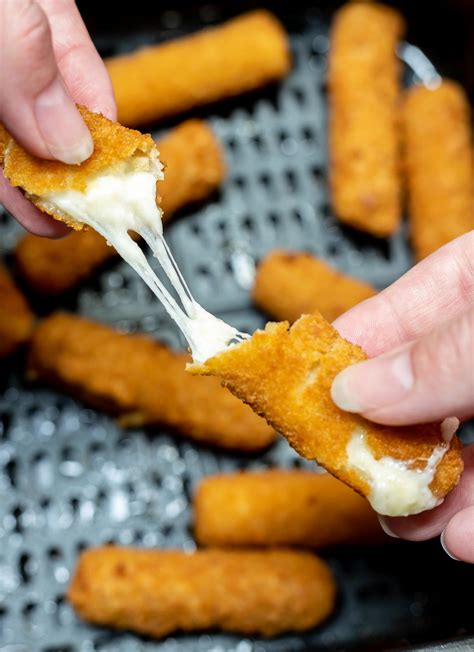 Air Fryer Mozzarella Sticks - Tasty Air Fryer Recipes