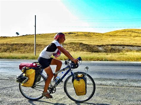 How to Travel by Bicycle: a Beginners' Guide to Start Bike Touring ...