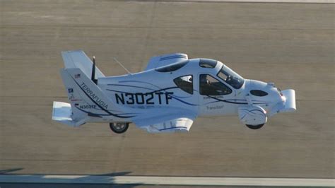 Terrafugia "Flying Car" Makes First Flight