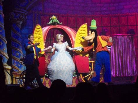 sassyfrazz: Disney Live! Mickey Mouse Magic Show