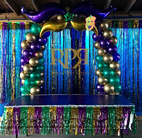 Mardi Gras Arch with Chrome Gold Balloons