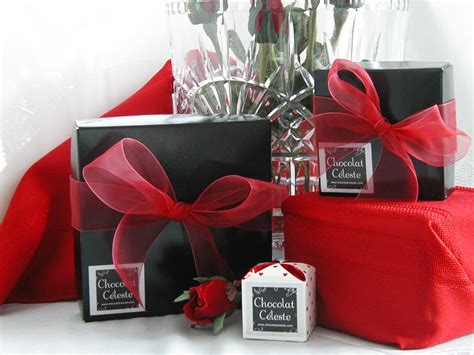 Chocolate boxes. | Valentines day chocolates, Chocolate box, Valentines