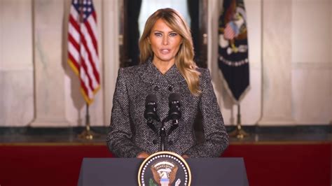 What Melania Trump's Body Language Reveals In Her Farewell Speech