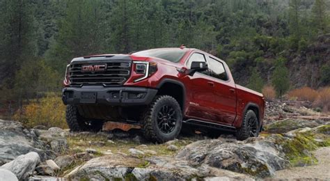 What to Expect From the 2023 GMC Sierra 1500 AT4X and AT4X AEV