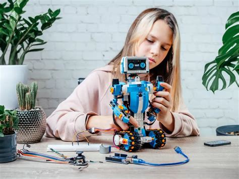 10 Reasons why kids should learn Robotics