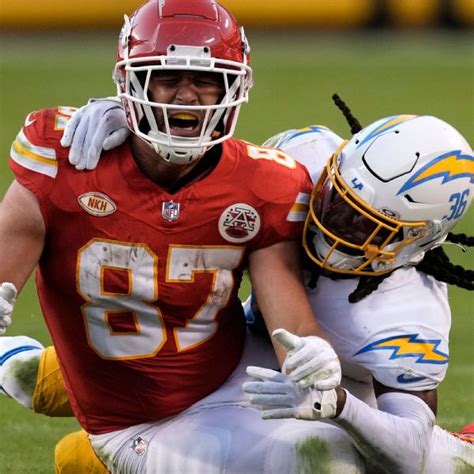 Another ‘monster’ game for Kelce as Chiefs cruise | The Game Nashville