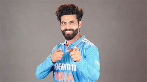 Ravindra Jadeja wiki, age, height, wife, sisters, family, parents