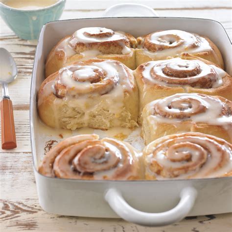 Yeast Cinnamon Rolls With Cream Cheese Icing