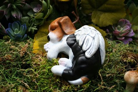 Beagle Angel Statue Dog Angel Memorial Concrete Pet Marker - Etsy