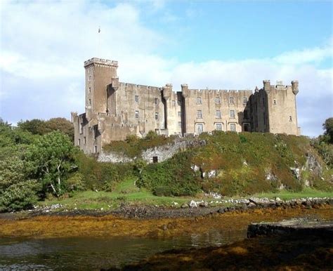 Dunvegan Castle (Inner Hebrides) | UK Coast Guide