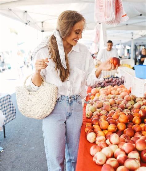 What to Wear to Farmer’s Market? 40+ Outfit Ideas