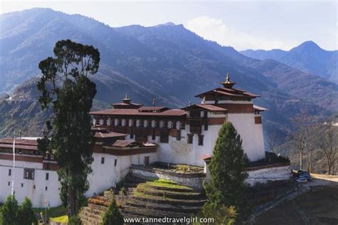 Trongsa Dzong in Bhutan - History, Architecture and Images ...