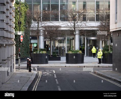 Blackrock global investment manager, Head office building in London Stock Photo - Alamy