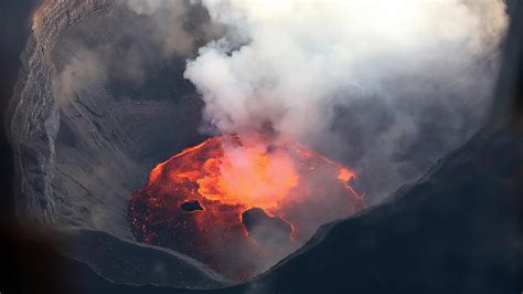 Volcanoes Fast Facts - CNN.com