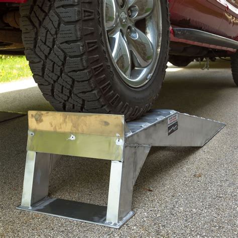 Heavy Duty Aluminum Truck Service Ramps - 7,000 lbs. Capacity | Discount Ramps