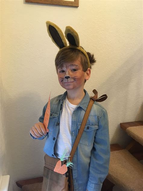 Pin by Kaleb Rider on Halloween | Book day costumes, World book day costumes, Clever halloween ...