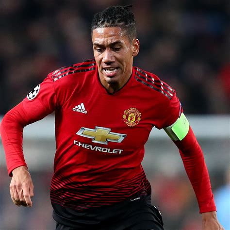 Chris Smalling, Manchester United Agree to Contract Extension Through 2022 | News, Scores ...