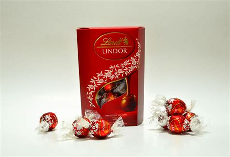 Lindt Lindor Balls 200g - The Purple Circle