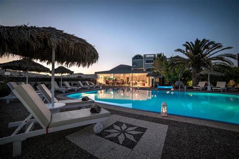 Hotels in Perissa, Santorini Greece