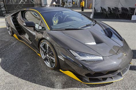 Lamborghini is rewriting the rules on carbon fiber | Digital Trends | Carbon fiber, Carbon fiber ...